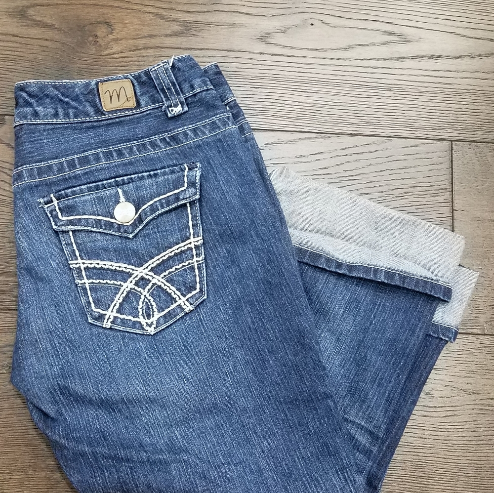 Madison Denim Stretch Capris With Cuffs